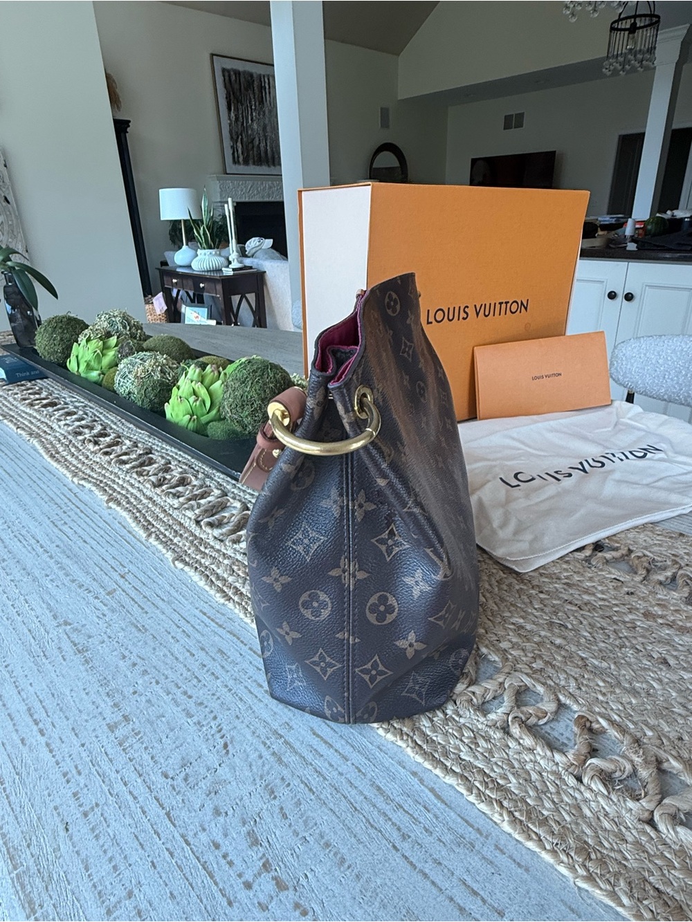Louis Vuitton Graceful PM Canvas Shoulder Bag in Brown with Pink Interior - Picture 5 of 12